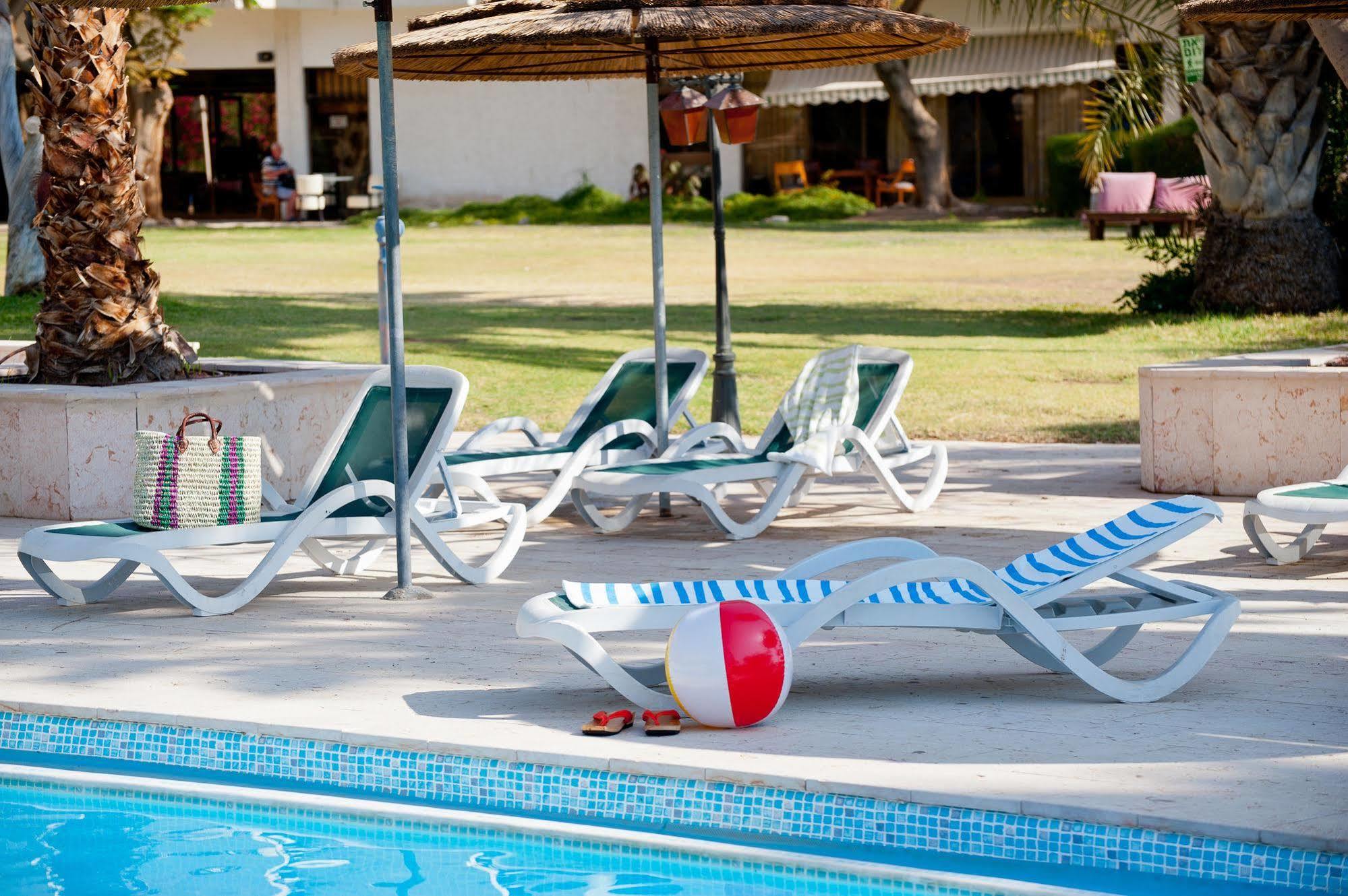 Leonardo Inn Hotel Dead Sea Ein Bokek Exterior foto